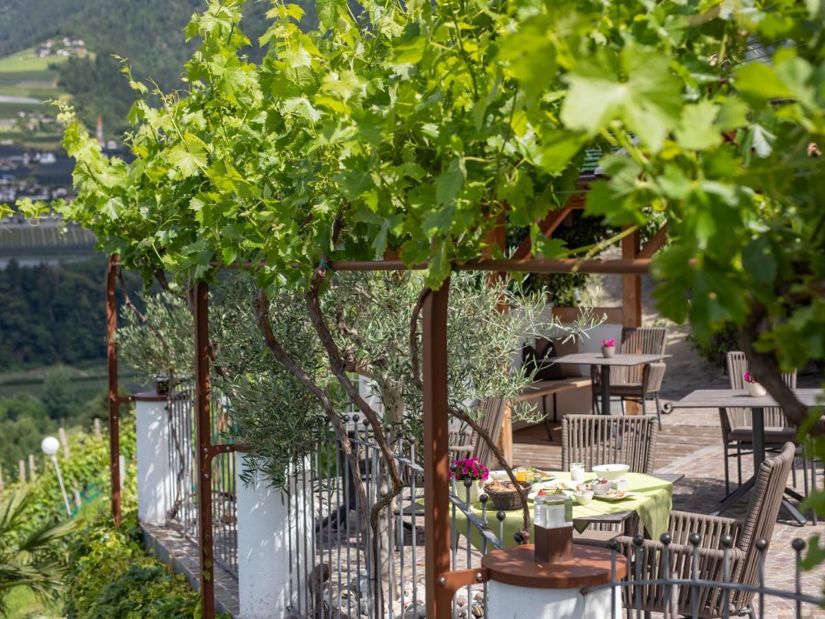 Hotel Weingut Innerleiterhof Schenna Exterior photo