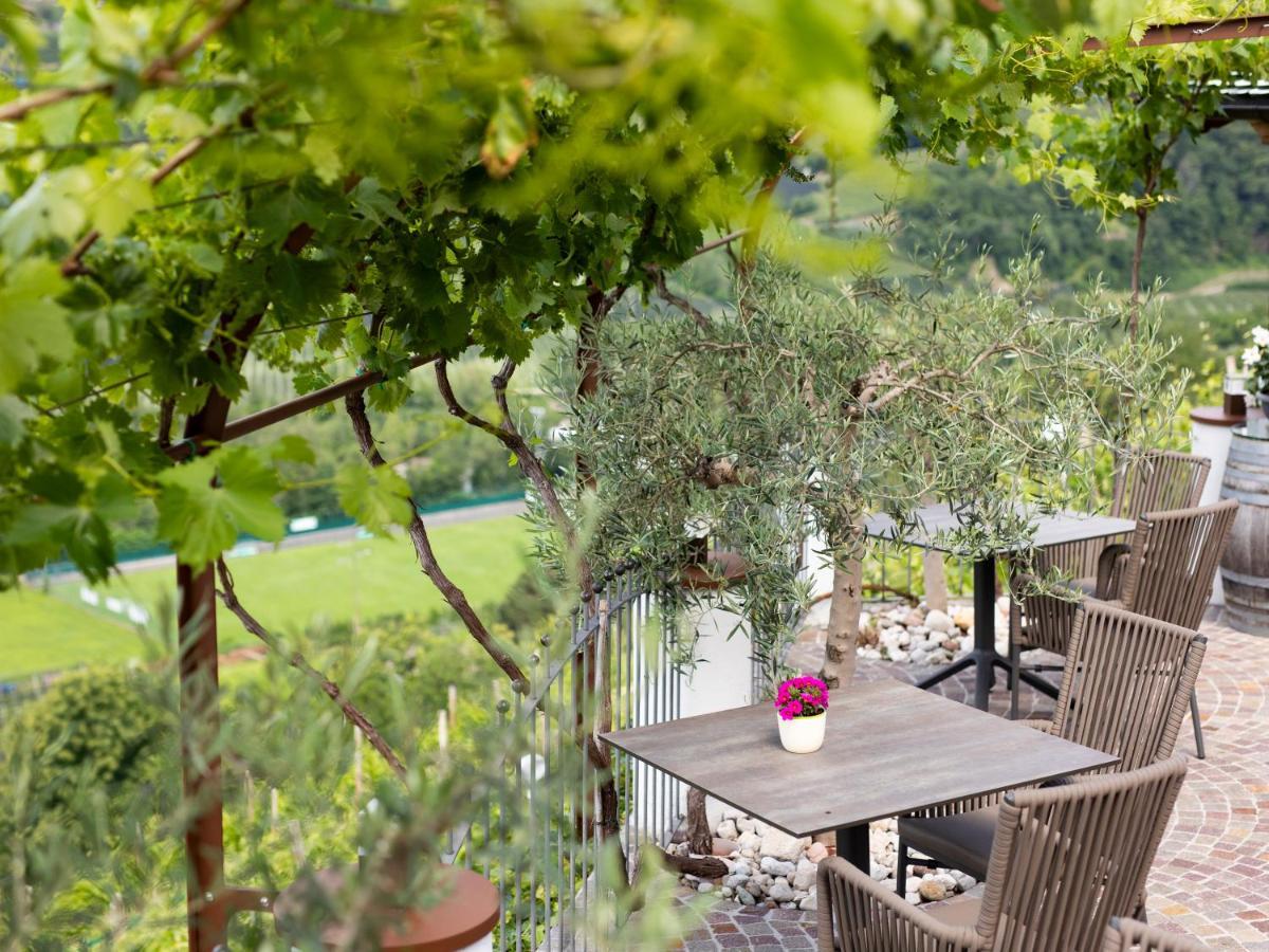 Hotel Weingut Innerleiterhof Schenna Exterior photo